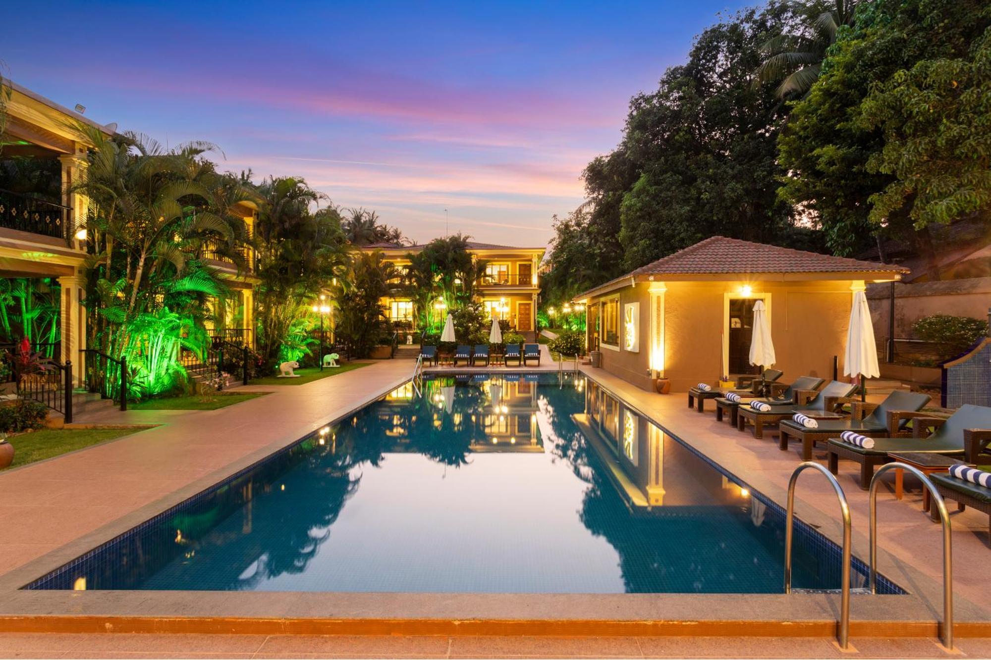 Seashell Suites And Villas- Candolim Goa Exteriör bild